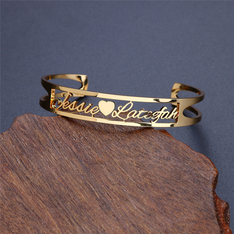 Cursive Name Plate Bracelet